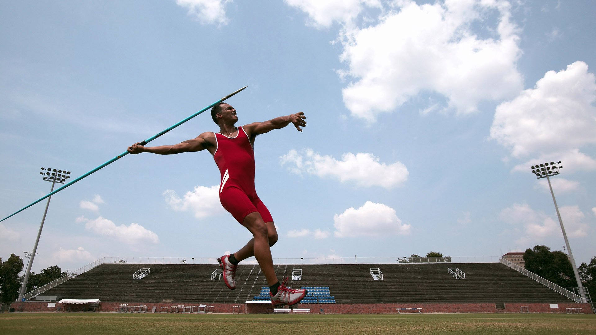 运动员文化表达能力被列入综合考核项目，运动员文化水平