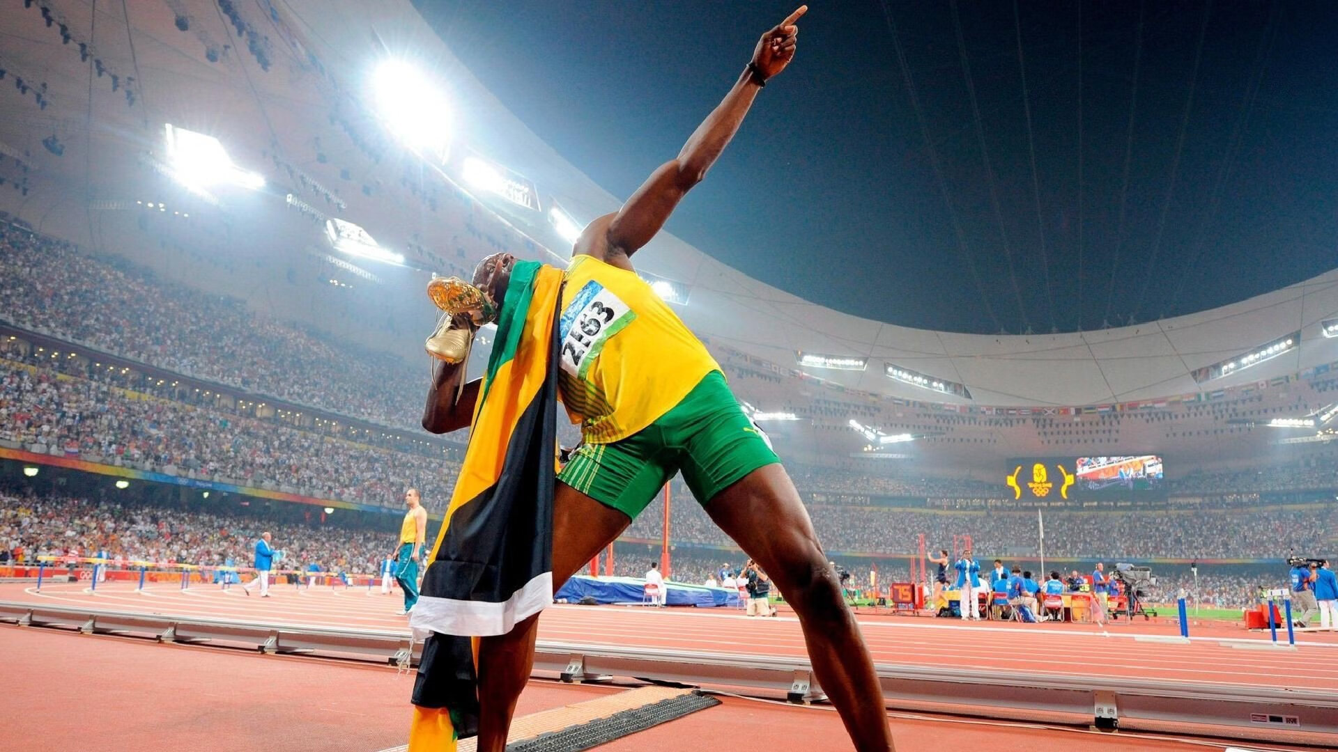 足球战术解析 为何高位逼抢成为主流，高位前踢