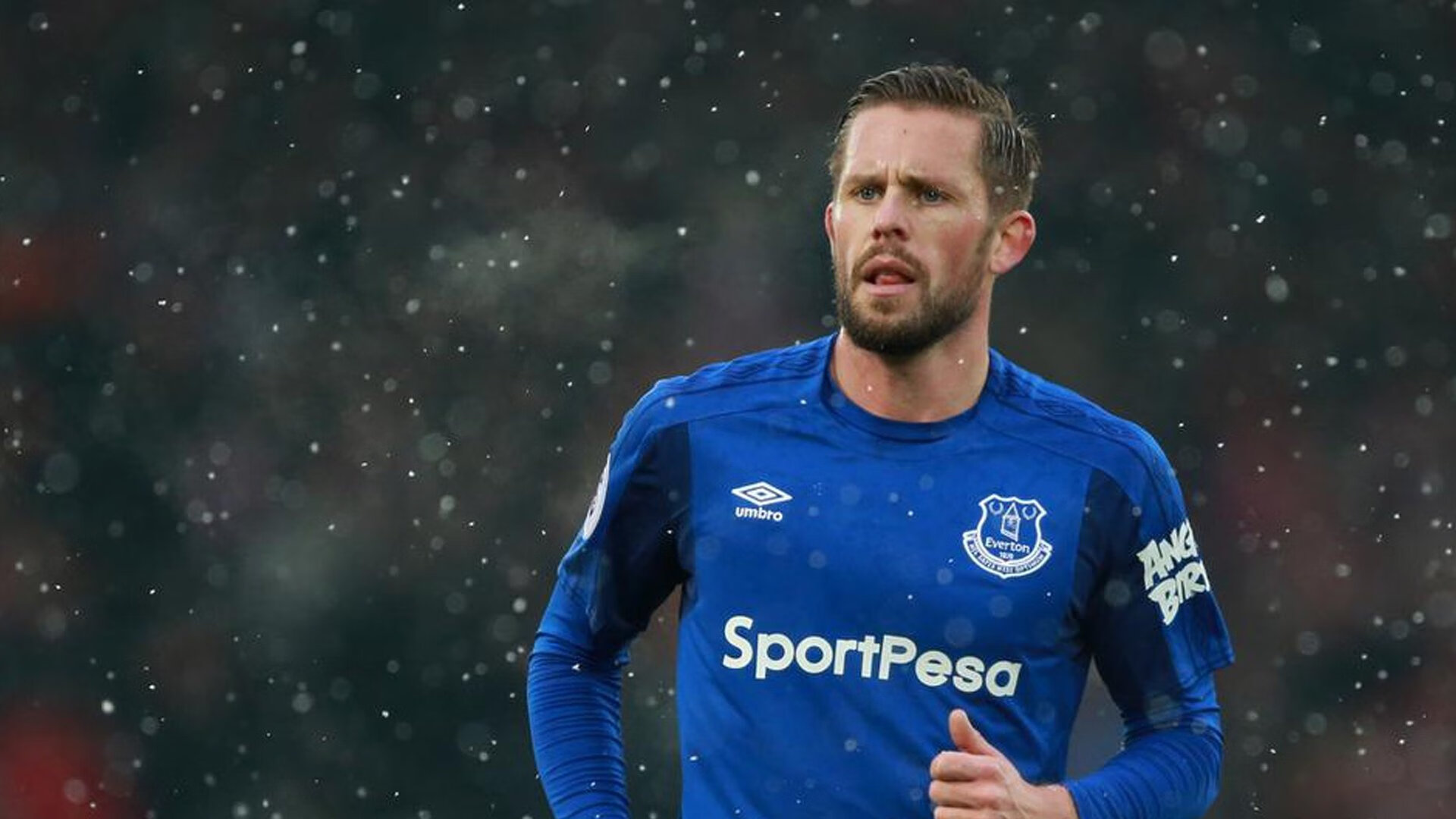 “尼古拉斯·桑特基的精准踢球技巧，推动阿根廷美洲狮队迎接世界挑战”